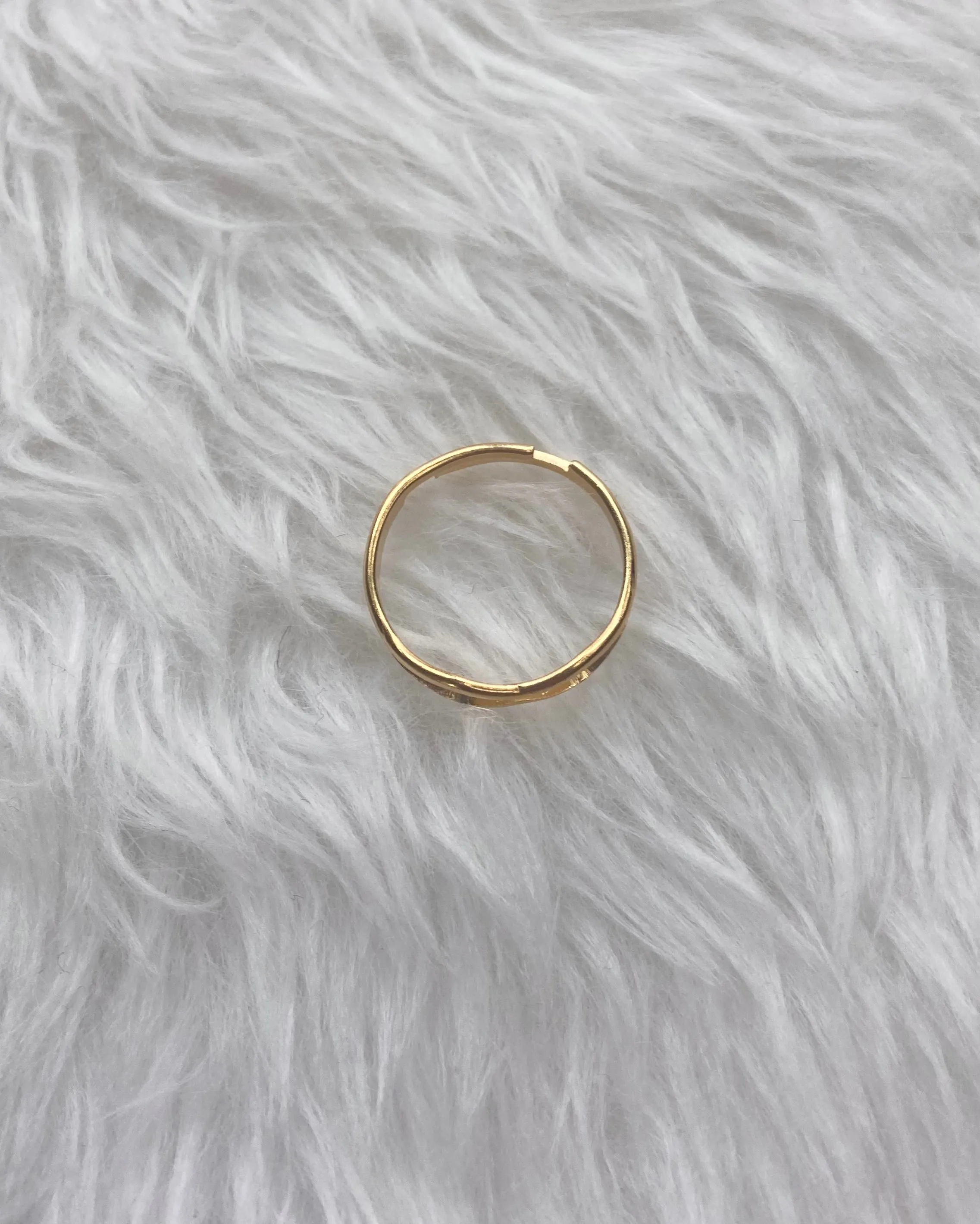 Key Classic Gold Ring
