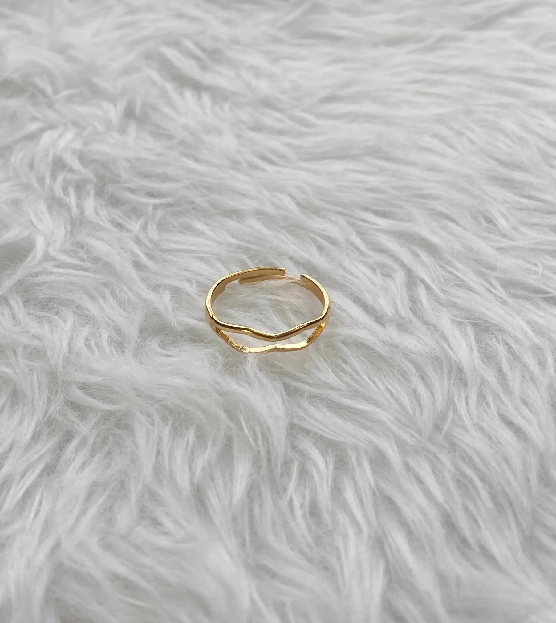 Key Classic Gold Ring